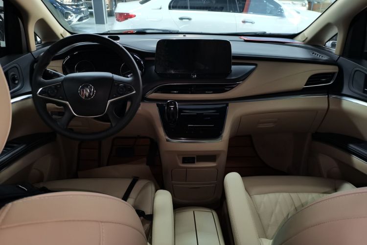 别克GL8 2023款 改款 陆上公务舱 豪华型中控内饰12