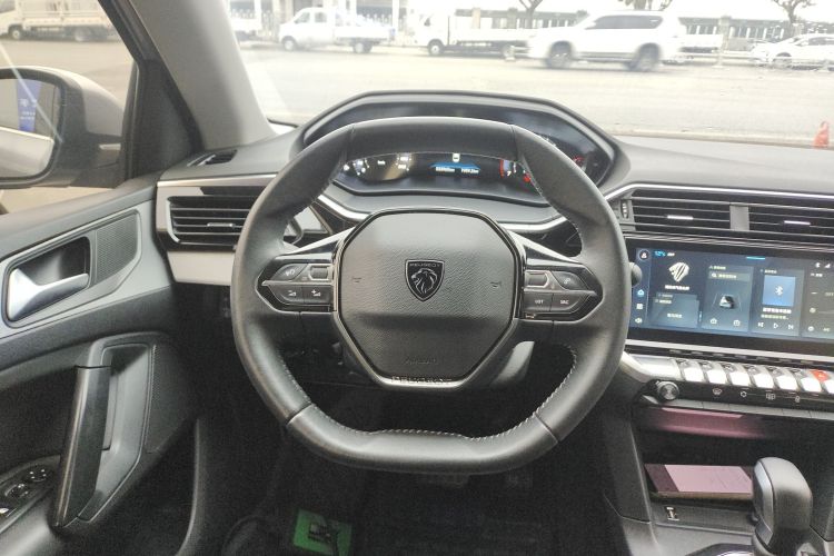 标致408 2022款 1.6T 追光版中控内饰13