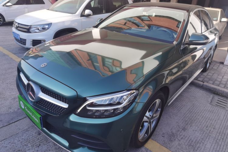 奔驰C级 2019款 C 260 L 运动版车身外观1