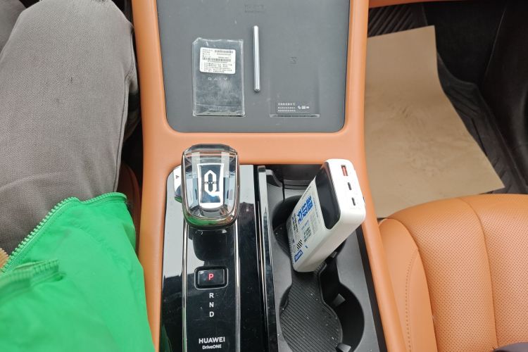 鸿蒙智行 问界M7 2024款 1.5T 智驾后驱Ultra版 6座局部细节18