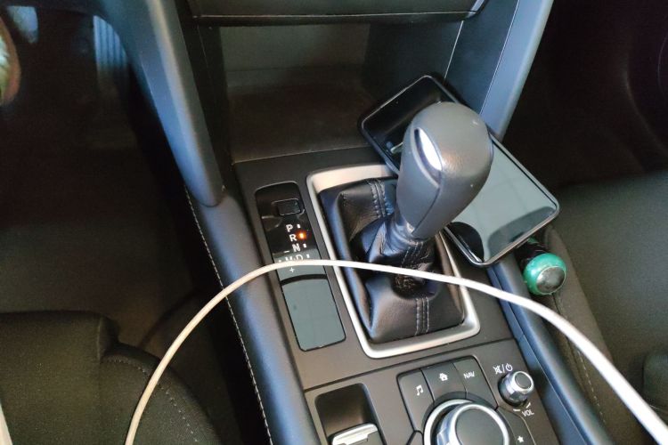 马自达CX-4 2020款 2.0L 自动两驱蓝天青春版中控内饰18