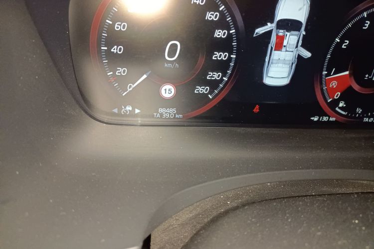 沃尔沃S90 2019款 T5 智远版中控内饰15