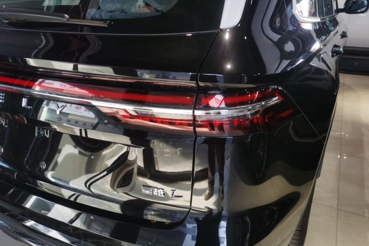 吉利汽车 星越L 2024款 2.0TD DCT EVO两驱长风版车身外观9