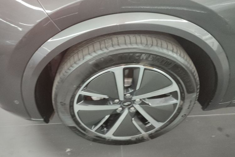 理想汽车 理想L8 2024款 Pro车身外观6007