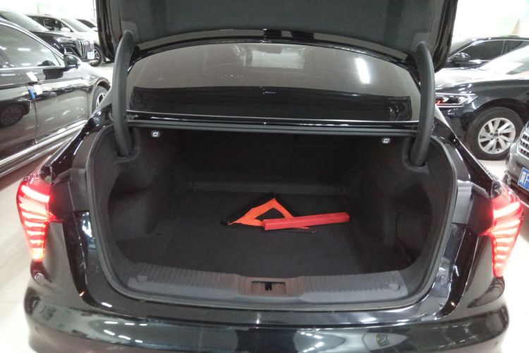 红旗H5 2023款 1.5T DCT智联旗韵版局部细节23