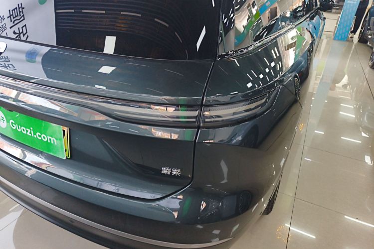 蔚来ES8 2023款 100kWh 签名版车身外观6006