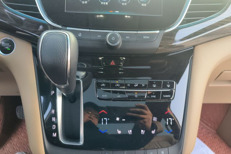 别克GL8 2018款 ES 28T 旗舰型 国VI中控内饰16