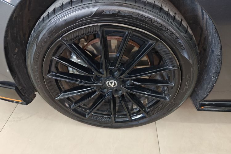 长安UNI-V 2023款 2.0T 领速版车身外观6007