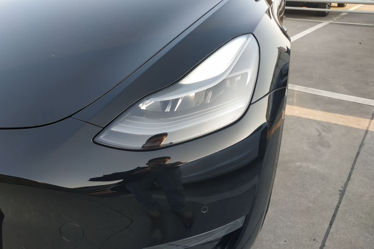 特斯拉 Model Y 2021款 标准续航后驱版局部细节36