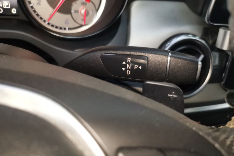 奔驰GLA 2016款 GLA 200 时尚型局部细节18