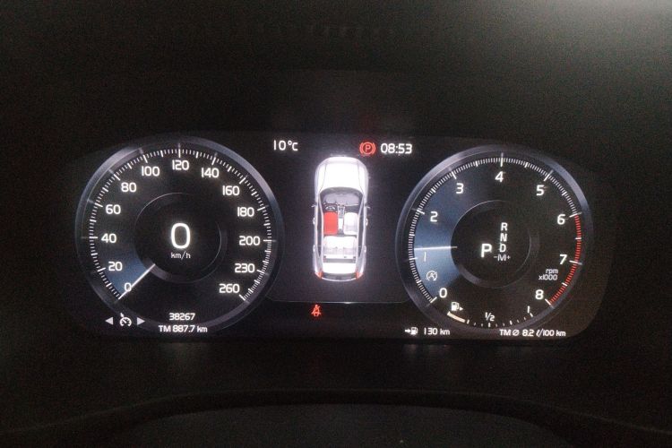 沃尔沃XC40 2022款 T4 四驱智行时尚版中控内饰14