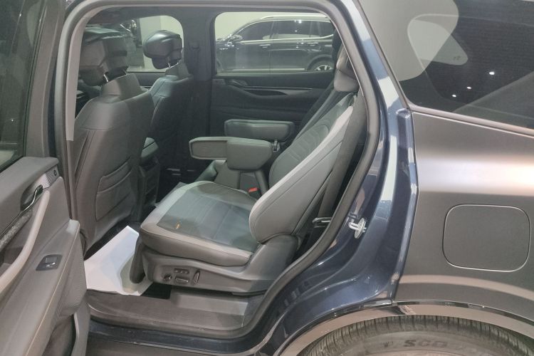 福特 2023款 锐界L 2.0T EcoBoost E混动四驱七座至尊型中控内饰21