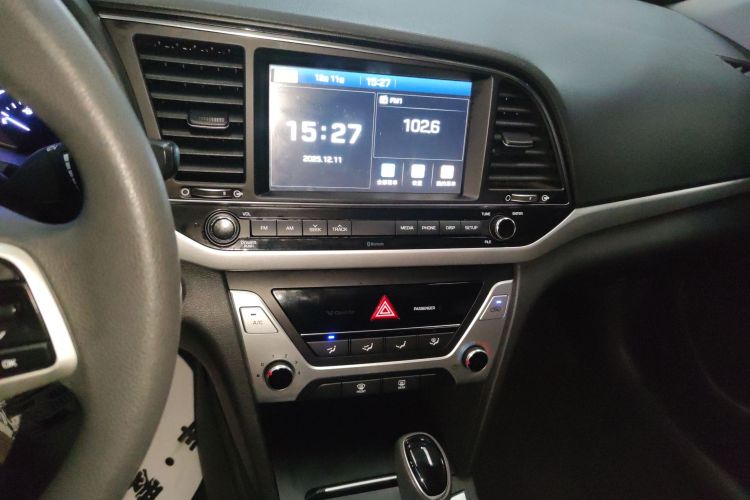 现代 领动 2016款 1.6L 自动智炫·精英型局部细节16