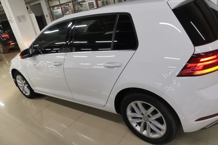 大众 高尔夫 2019款 200TSI DSG舒适进取版 国VI车身外观4