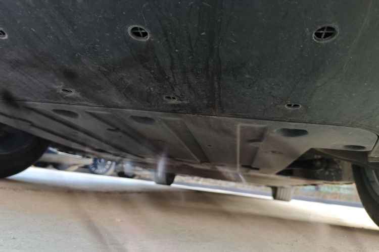 小鹏X9 2024款 702超长续航Max局部细节9008