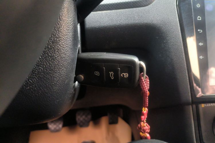 大众 捷达 2017款 1.5L 手动时尚型中控内饰11