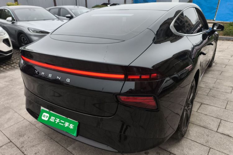 小鹏P7 2022款 670E+车身外观6005