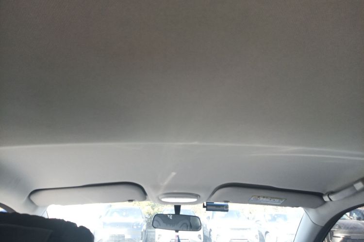 奇瑞 小蚂蚁 2022款 改款 甜粉款 半糖版 三元锂 30.6kWh 30kW 301km中控内饰22