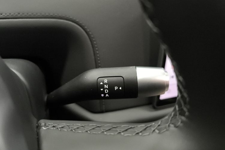 理想汽车 理想L8 2025款 Pro 智能焕新版中控内饰18