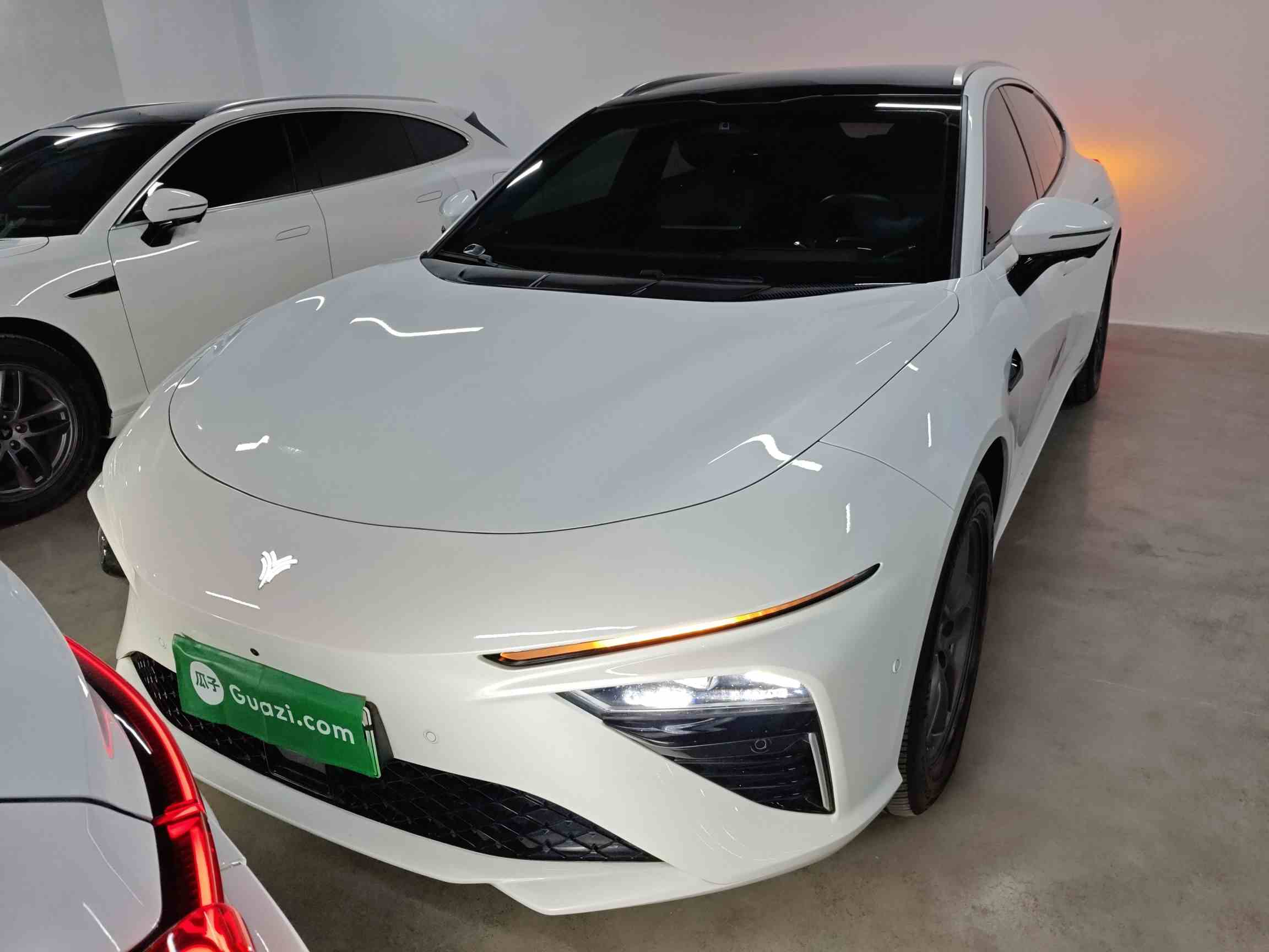 哪吒汽车 哪吒S猎装 2024款 增程300 标准版(1)