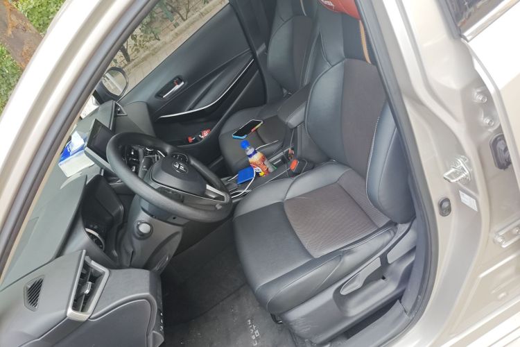 丰田 凌尚 2021款 2.0L 豪华版中控内饰19