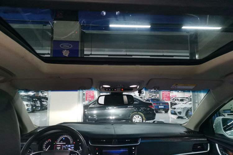 凯迪拉克XTS 2018款 28T 精英型局部细节22