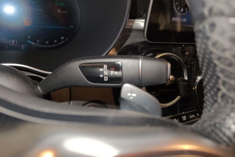 奔驰C级 2020款 C 260 运动版中控内饰18