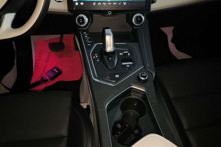 领克01 2021款 2.0TD 两驱耀Pro局部细节18