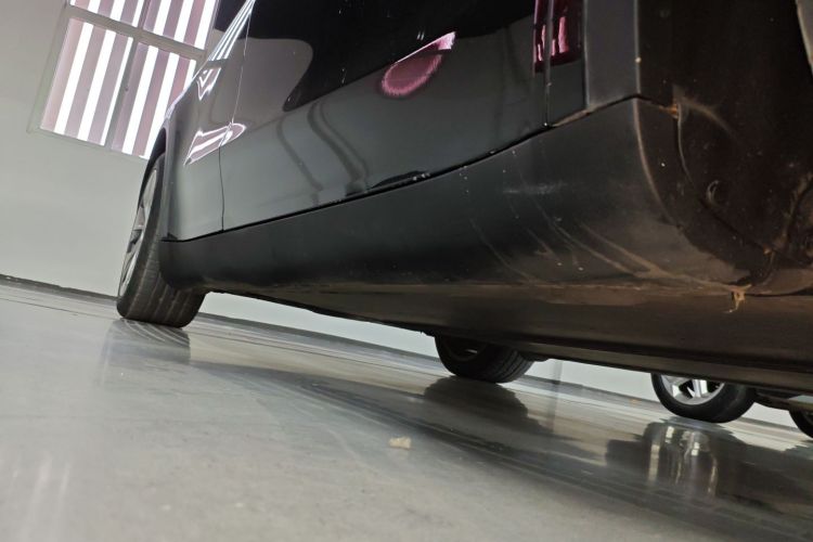 特斯拉 Model Y 2021款 标准续航后驱版局部细节9001