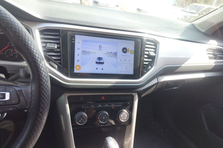 大众 T-ROC探歌 2019款 230TSI DSG两驱进取型 国VI中控内饰16