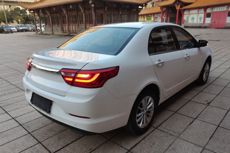 吉利汽车 远景 2019款 升级版 1.5L CVT豪华型 国VI车身外观7