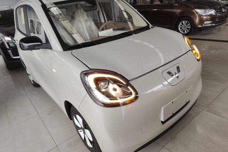 五菱汽车 宏光MINIEV 2025款 四门版 进阶款车身外观3