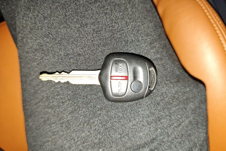 三菱 翼神 2013款 时尚版 1.8L CVT舒适型中控内饰7001