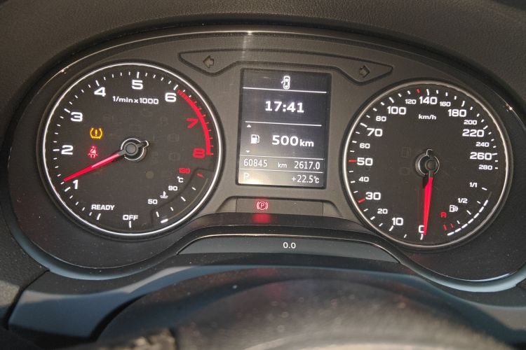 奥迪A3 2019款 Sportback 35 TFSI 时尚型 国V中控内饰15