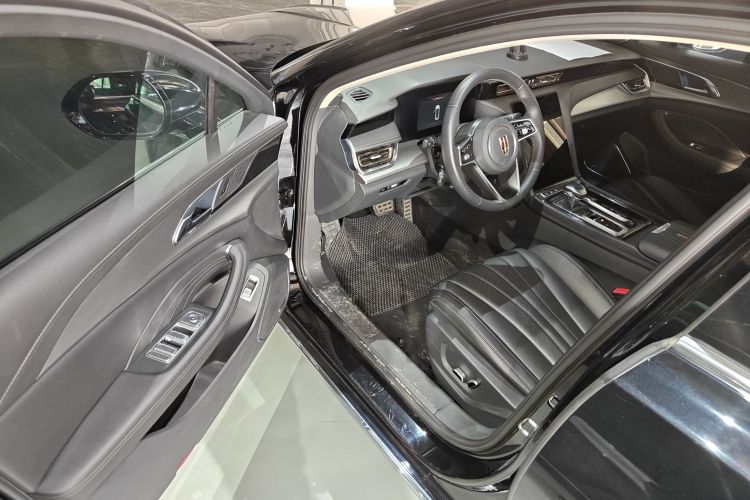 红旗H5 2023款 1.5T DCT智联旗韵版中控内饰7003