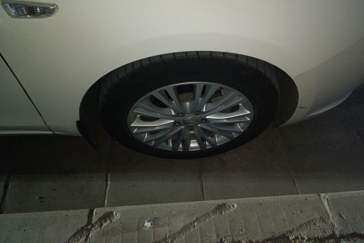 别克 英朗 2016款 15N 自动精英型车身外观10