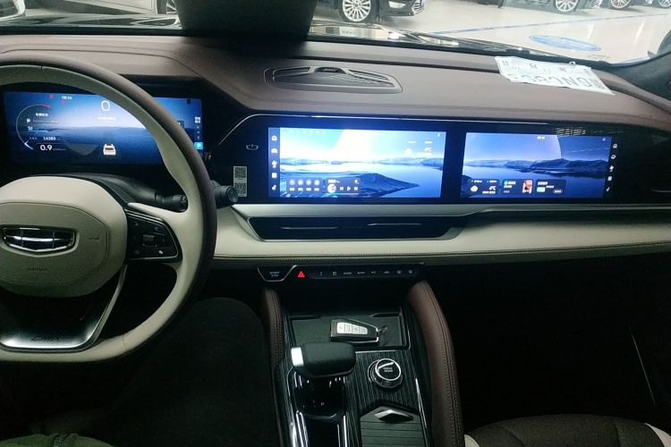 吉利汽车 星越L 2021款 2.0TD DCT EVO两驱智尊型中控内饰7002