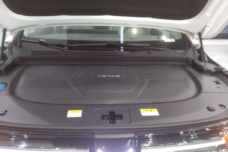 岚图汽车 岚图梦想家 2025款 PHEV 四驱尊贵鲲鹏版局部细节24