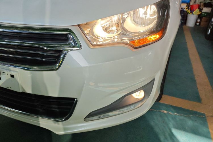 雪铁龙C4L 2015款 1.2T 自动尊贵版局部细节36