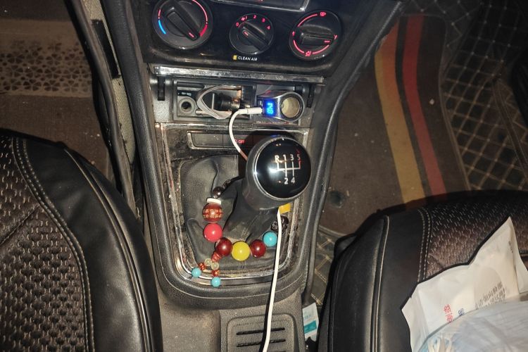 大众 2019款 改款 宝来·传奇 1.5L 手动时尚型 国VI中控内饰18