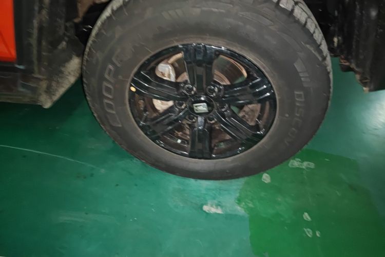 坦克300 2021款 越野版 2.0T 征服者车身外观10