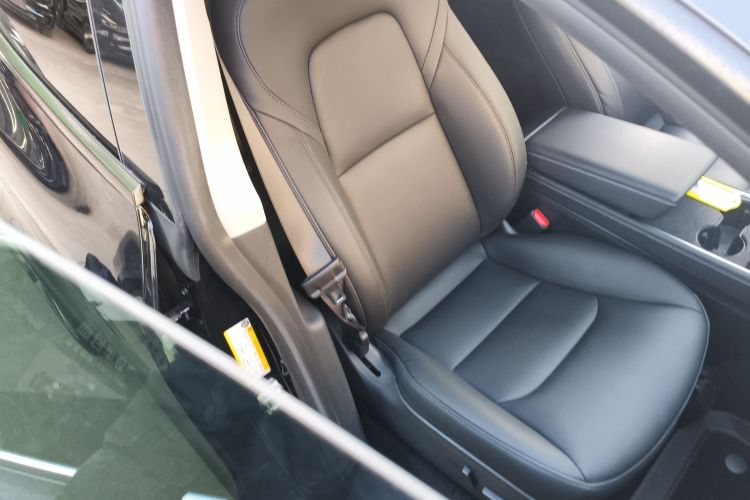 特斯拉 Model Y 2022款 改款 后轮驱动版局部细节41