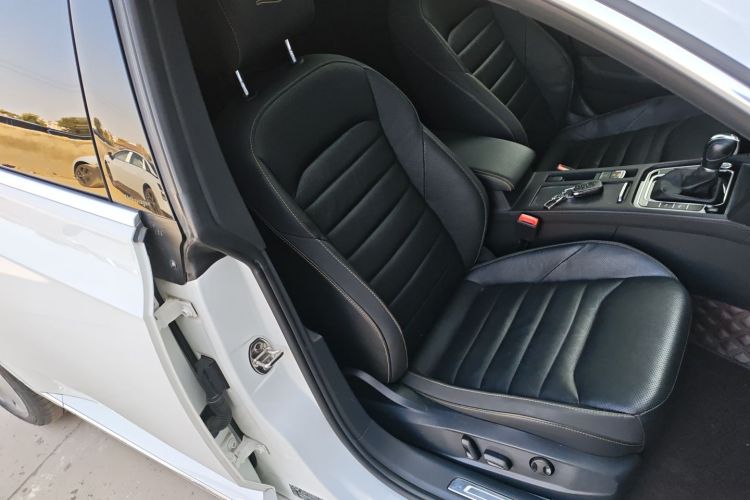 一汽-大众CC 2021款 330TSI 上市特别版局部细节41