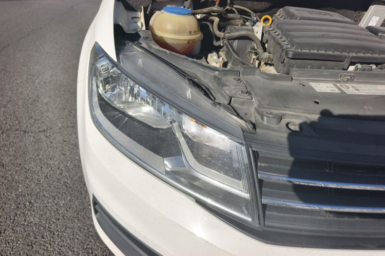 大众 桑塔纳 2016款 1.6L 手动风尚版车身外观8