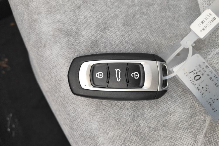 吉利银河 2024款 熊猫mini 200km 耐力熊中控内饰11