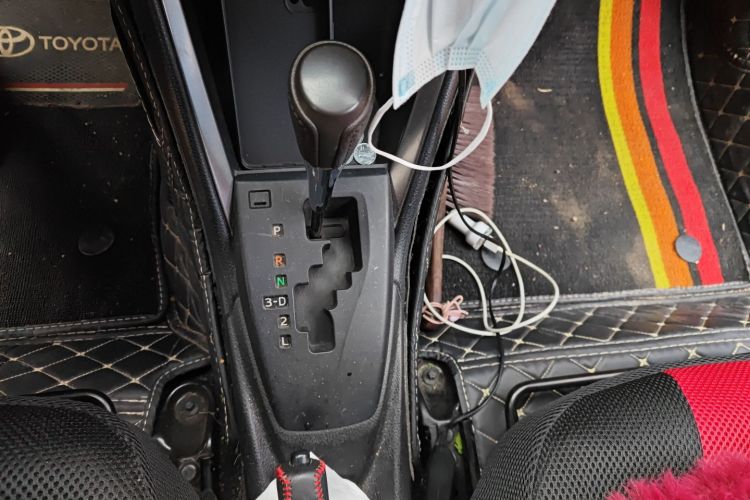 丰田 YARiS L 致炫 2014款 1.3E 自动魅动版中控内饰18