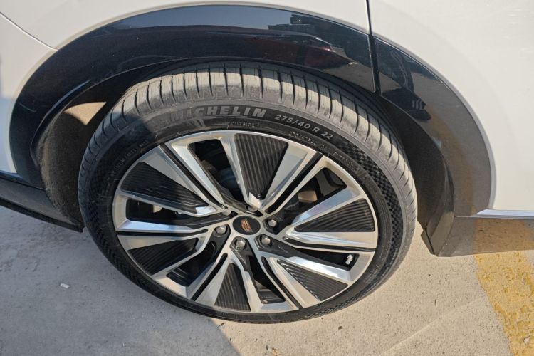 凯迪拉克 IQ锐歌 2022款 四驱高性能尊贵版车身外观6003