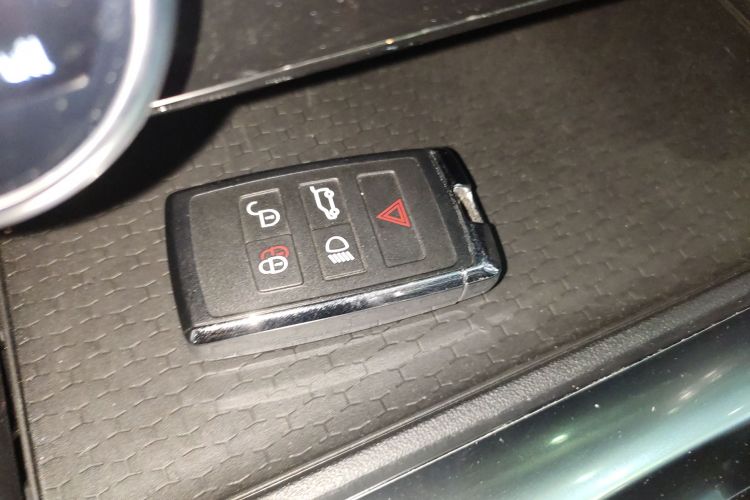 捷豹F-PACE 2021款 340PS R-Dynamic SE中控内饰11