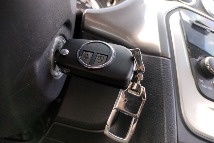 铃木 维特拉 2016款 1.6L 手动两驱进取型中控内饰7001