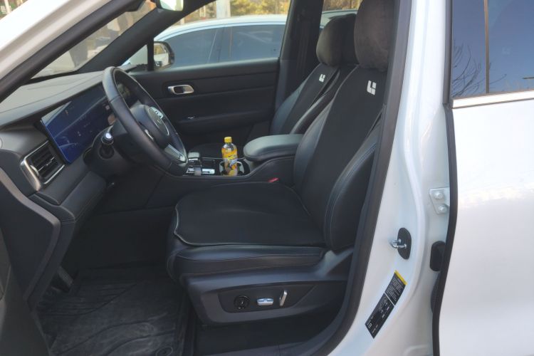 理想汽车 理想ONE 2021款 增程6座版中控内饰19